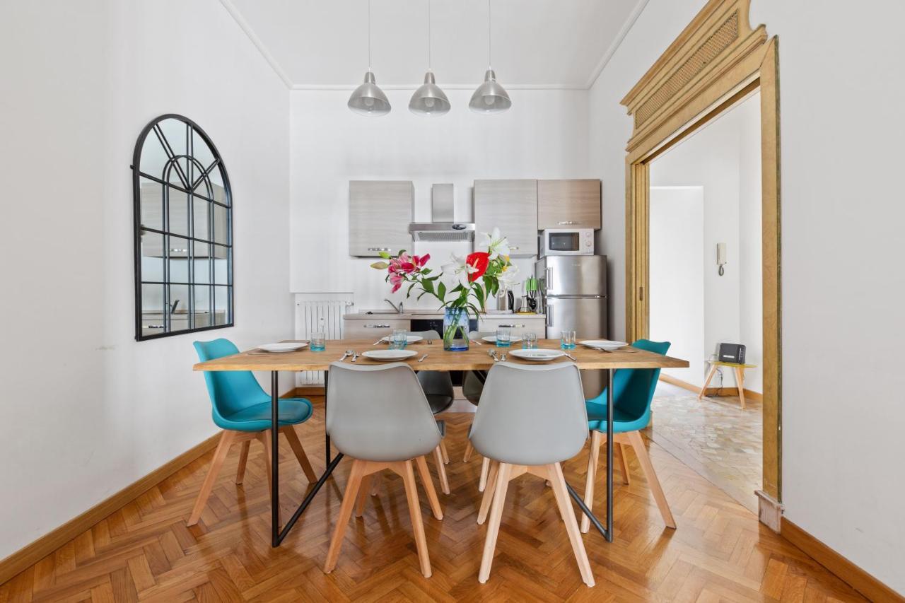 Roomy Apartment Duomo & San Babila ميلان المظهر الخارجي الصورة